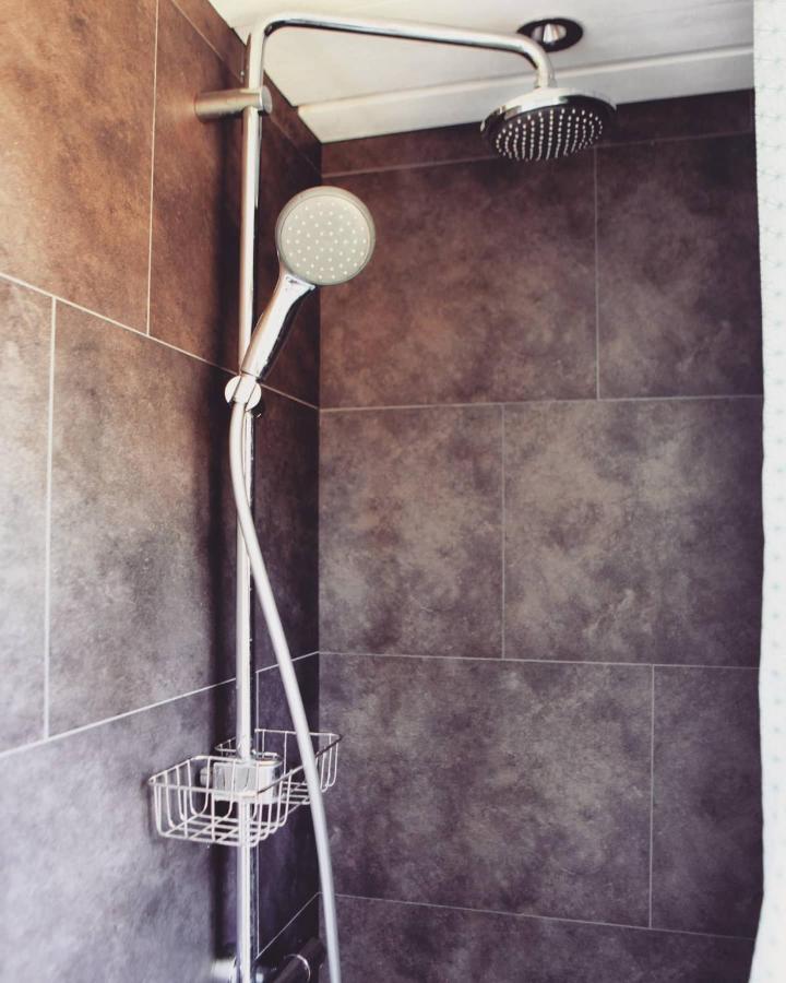 Ferienwohnung La Roulotte De L'Atelier Durbuy Exterior foto
